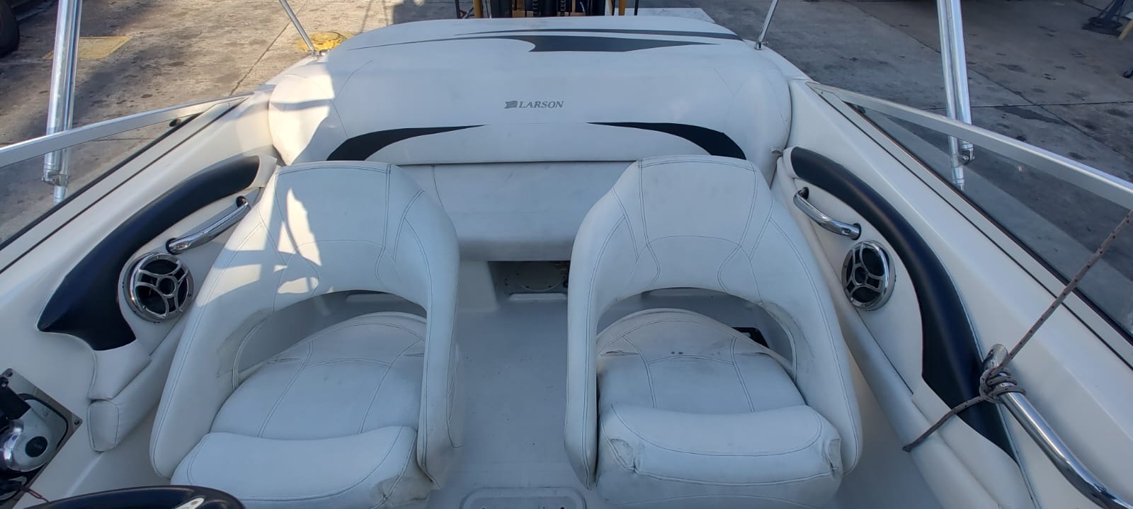 Larsson 18 2010 Volvo 190 hp sx